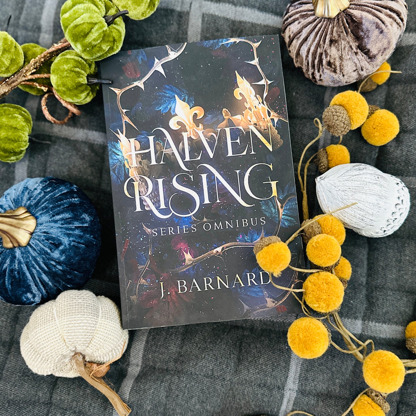 Exclusive Halven Rising Signed Omnibus